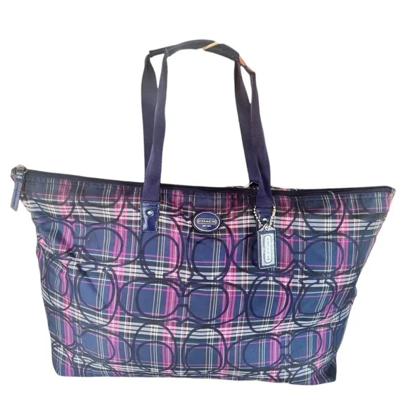 Coach Getaway Nylon Packable Extra-Large Weekender - Picture 6 of 15